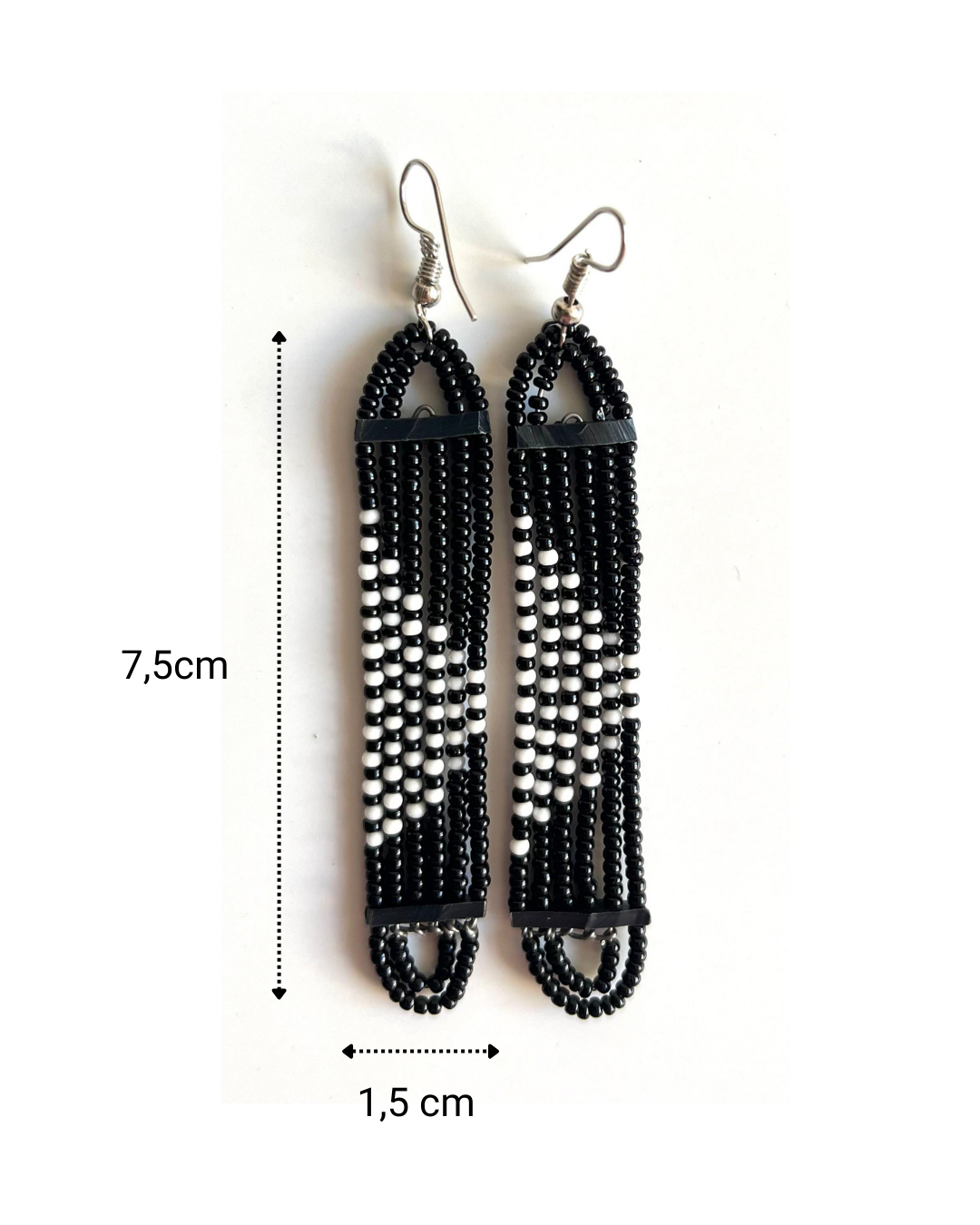 Brincos Maasai - Preto -Branco