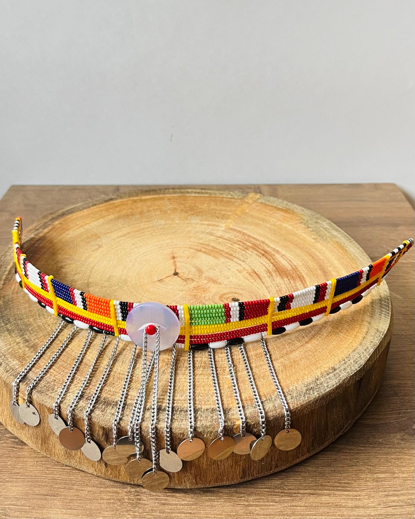 Gargantilha Tradicional Maasai - Miçanga Vermelha no Meio